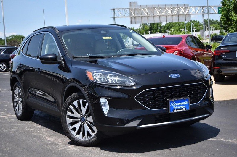 Ford Escape Vehicle Image 02