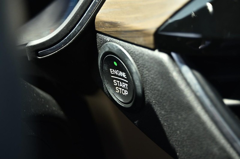 Ford Escape Vehicle Image 19