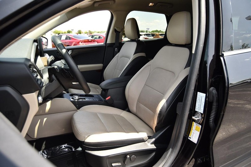 Ford Escape Vehicle Image 21