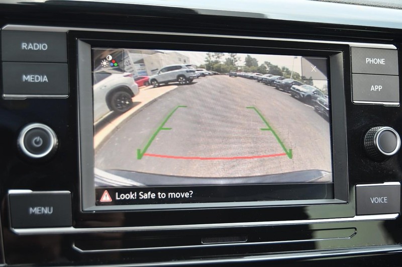Volkswagen Taos Vehicle Image 14
