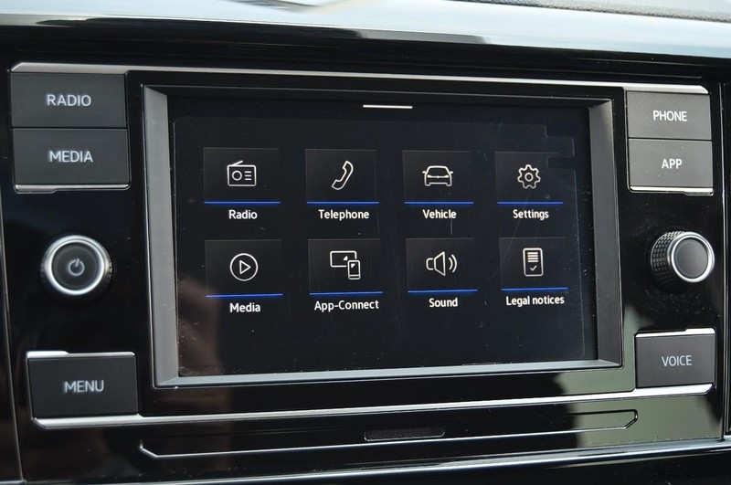 Volkswagen Taos Vehicle Image 15