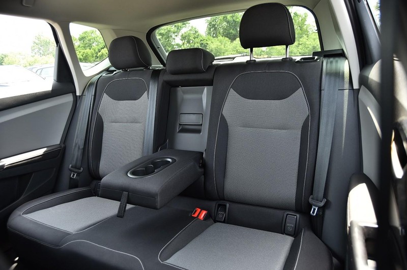 Volkswagen Taos Vehicle Image 24