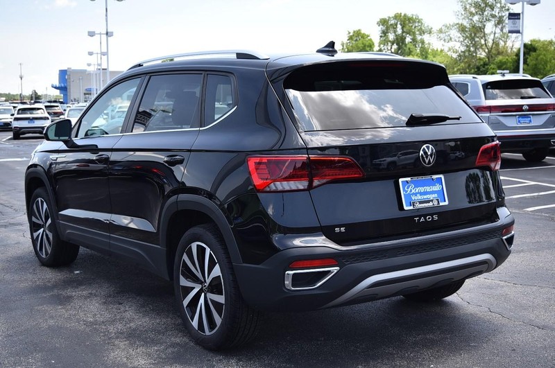 Volkswagen Taos Vehicle Image 07