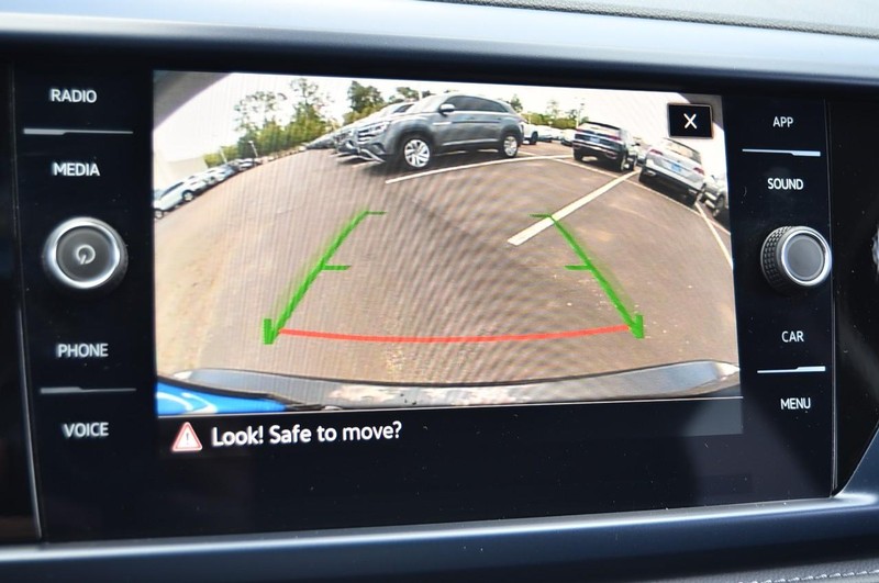 Volkswagen Taos Vehicle Image 13