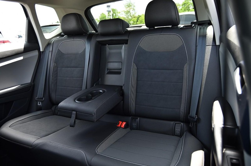 Volkswagen Taos Vehicle Image 22