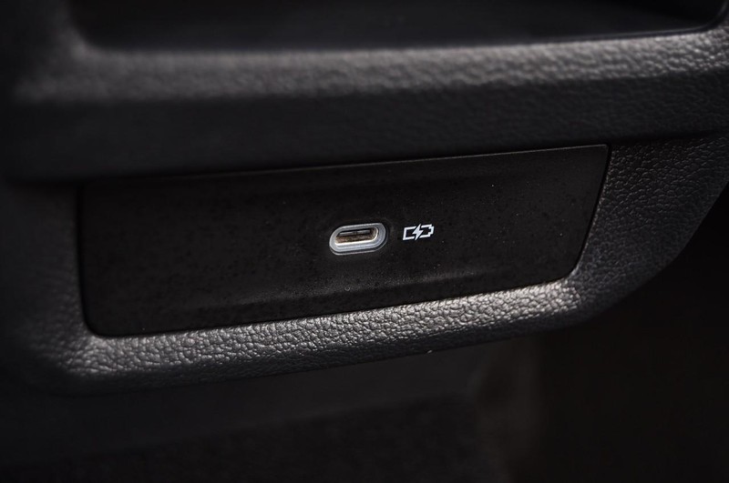 Volkswagen Taos Vehicle Image 24