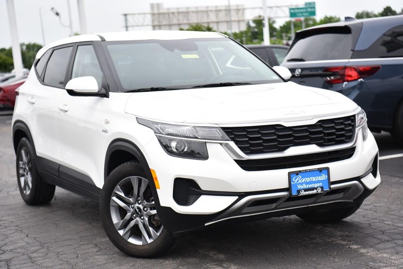 Kia Seltos Vehicle Image 02