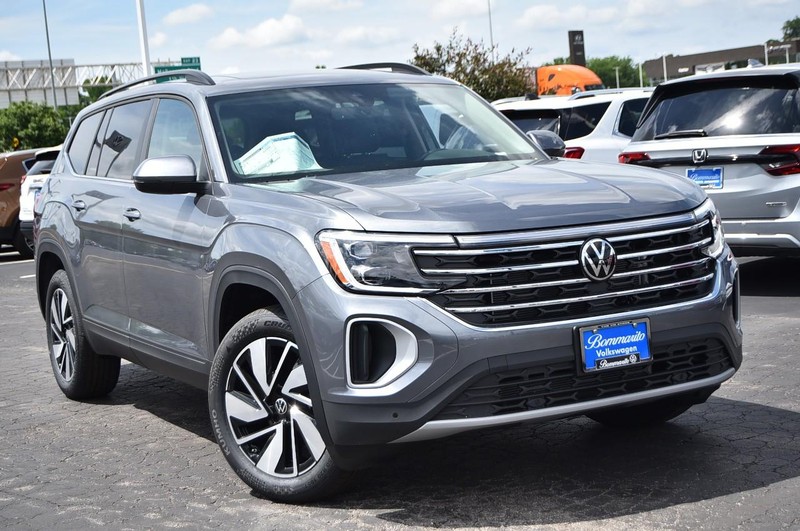 Volkswagen Atlas Vehicle Image 02