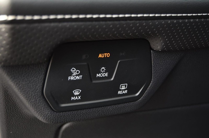 Volkswagen Atlas Vehicle Image 11