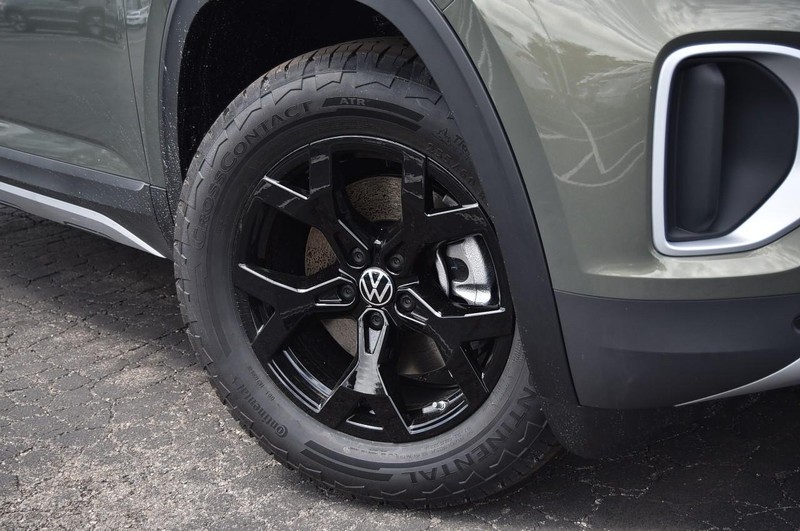 Volkswagen Atlas Vehicle Image 03