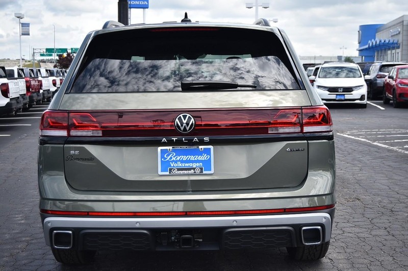 Volkswagen Atlas Vehicle Image 06