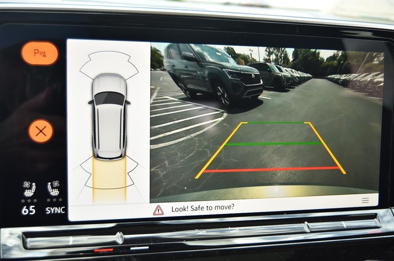 Volkswagen Atlas Vehicle Image 12