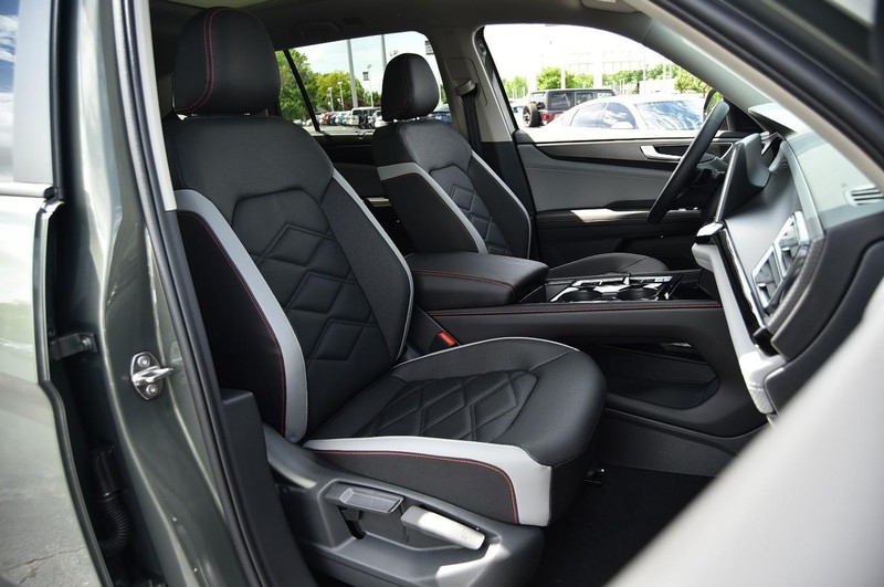 Volkswagen Atlas Vehicle Image 19