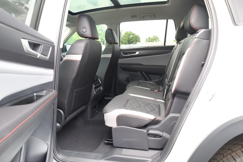 Volkswagen Atlas Vehicle Image 25