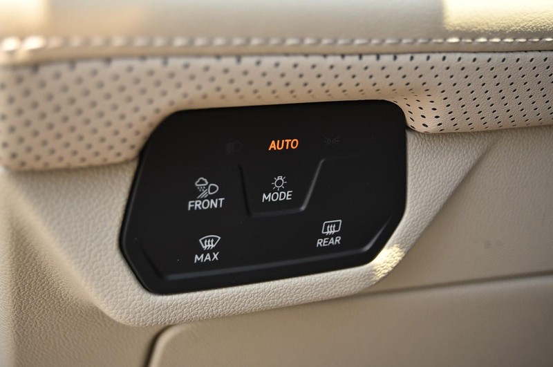 Volkswagen Atlas Vehicle Image 11