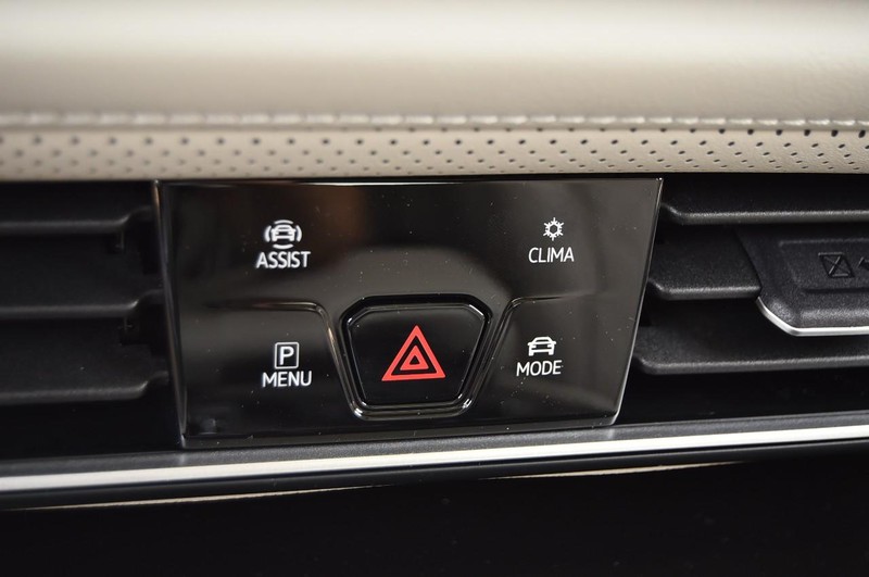 Volkswagen Atlas Vehicle Image 15