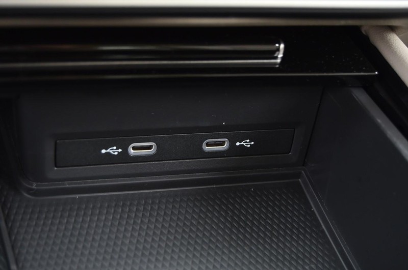 Volkswagen Atlas Vehicle Image 16