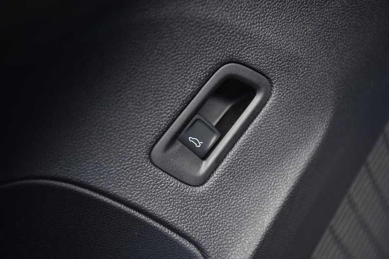 Volkswagen Atlas Vehicle Image 09