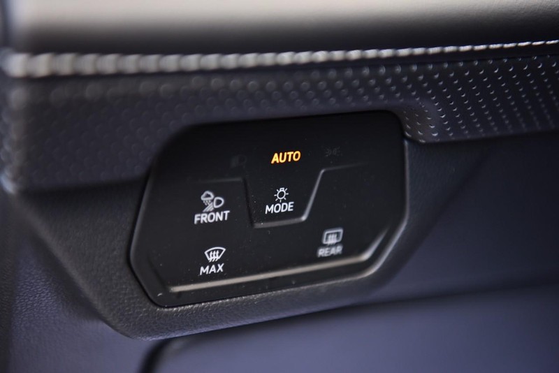 Volkswagen Atlas Vehicle Image 11