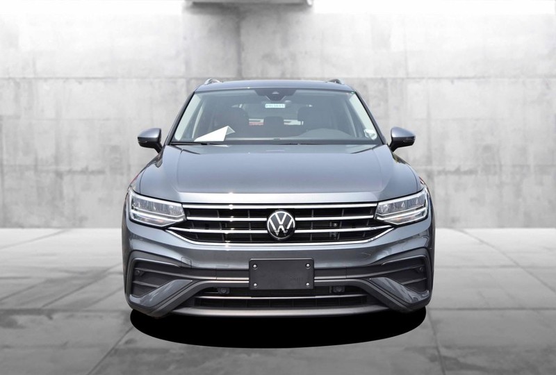 Volkswagen Tiguan Vehicle Image 04