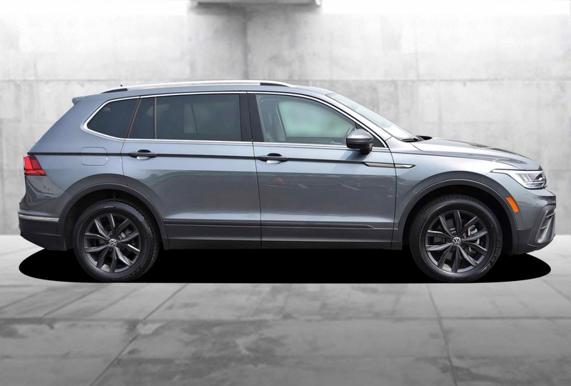 Volkswagen Tiguan Vehicle Image 05