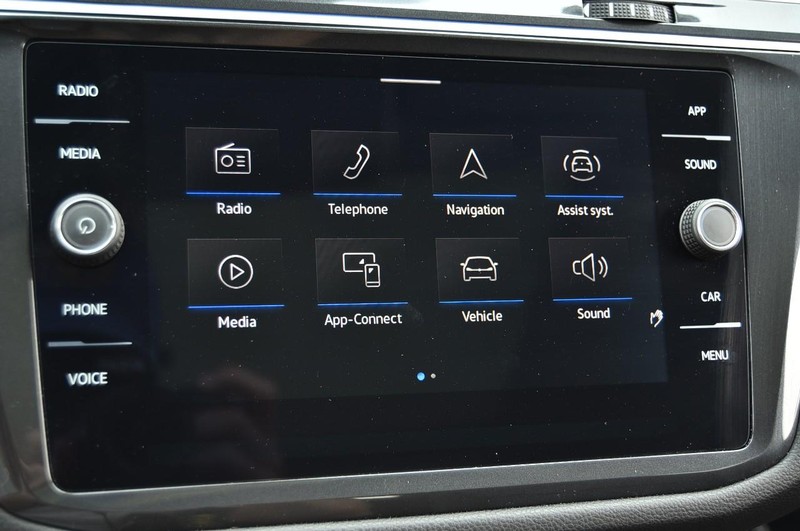 Volkswagen Tiguan Vehicle Image 14