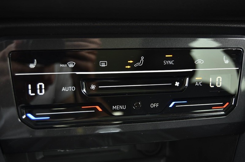 Volkswagen Tiguan Vehicle Image 15