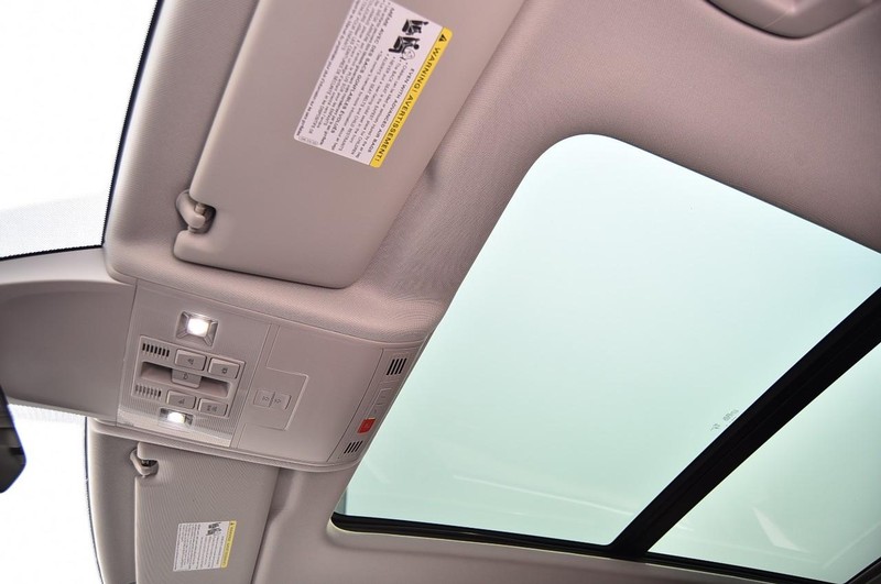 Volkswagen Tiguan Vehicle Image 23