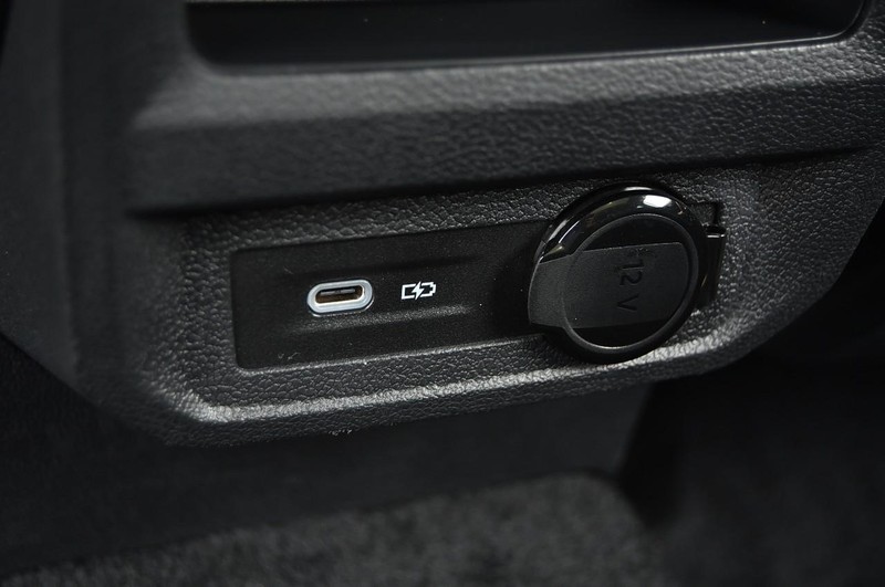 Volkswagen Tiguan Vehicle Image 26