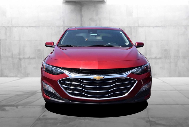 Chevrolet Malibu Vehicle Image 04