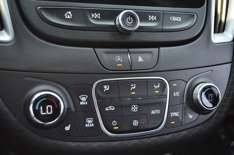 Chevrolet Malibu Vehicle Image 13