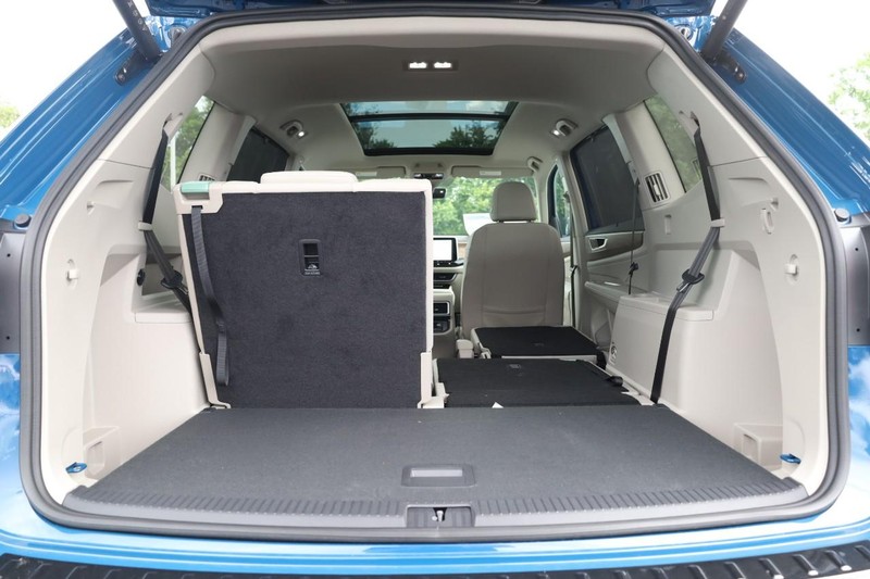 Volkswagen Atlas Vehicle Image 08
