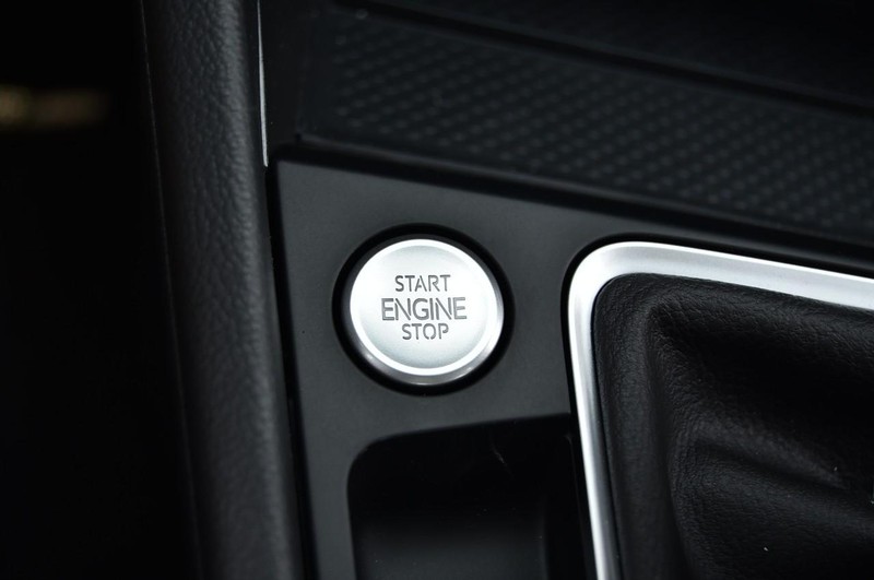 Volkswagen Jetta Vehicle Image 17