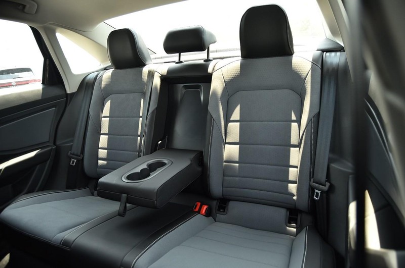 Volkswagen Jetta Vehicle Image 22