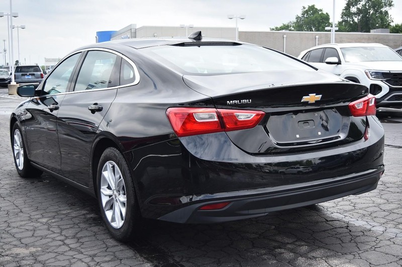 Chevrolet Malibu Vehicle Image 07