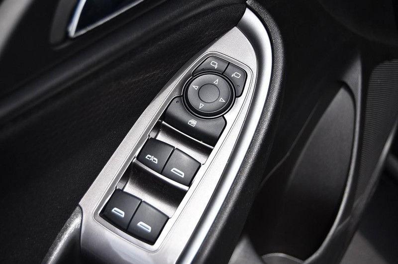 Chevrolet Malibu Vehicle Image 09