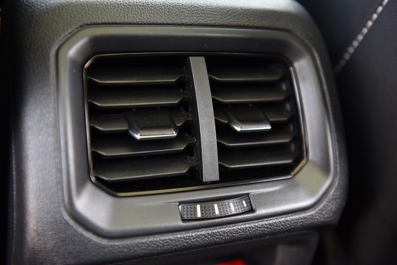 Volkswagen Taos Vehicle Image 26