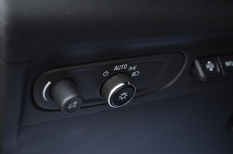 Buick Envision Vehicle Image 11
