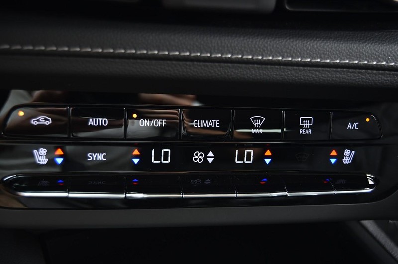 Buick Envision Vehicle Image 15
