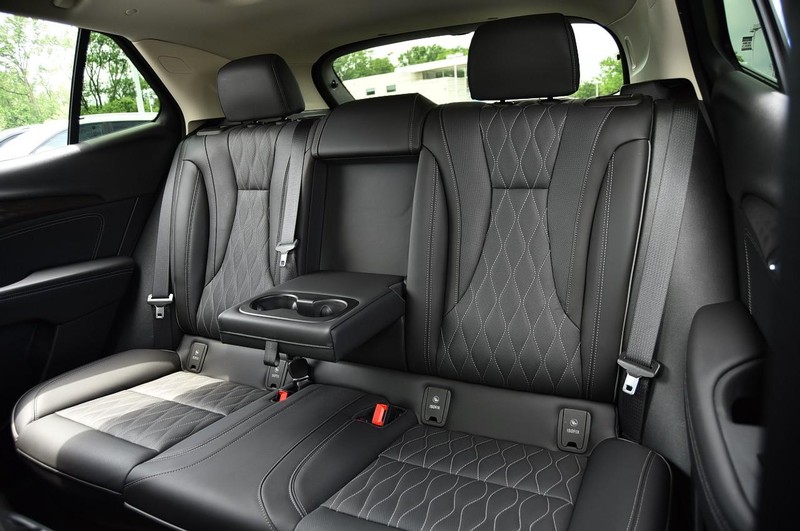 Buick Envision Vehicle Image 23