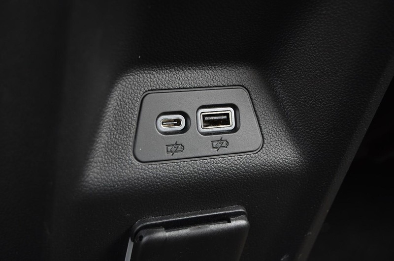 Buick Envision Vehicle Image 25
