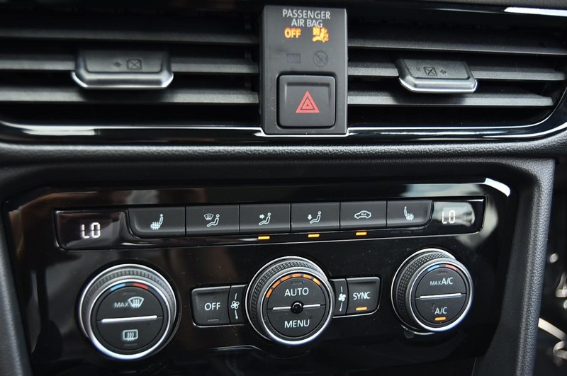 Volkswagen Taos Vehicle Image 16