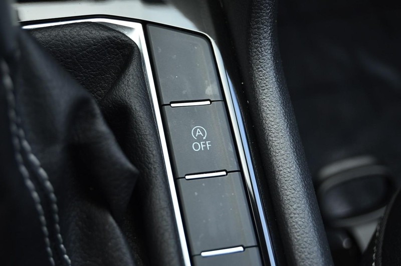 Volkswagen Taos Vehicle Image 20