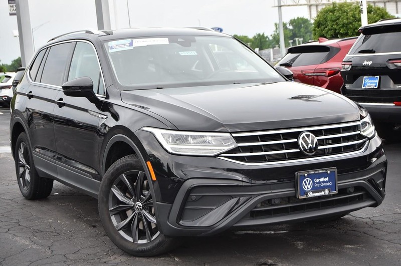 Volkswagen Tiguan Vehicle Image 02