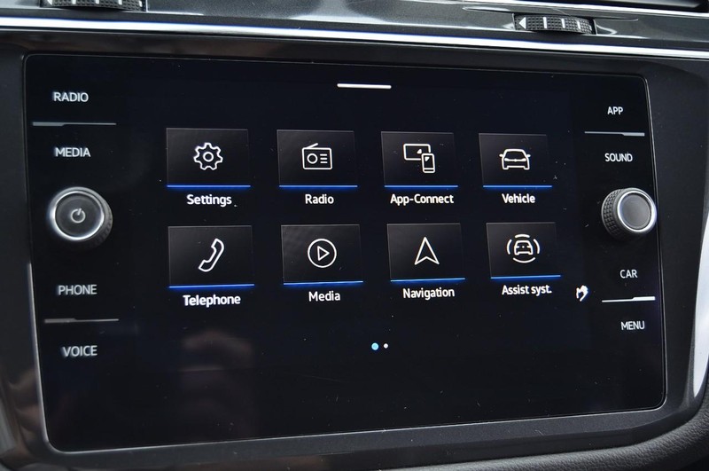 Volkswagen Tiguan Vehicle Image 15