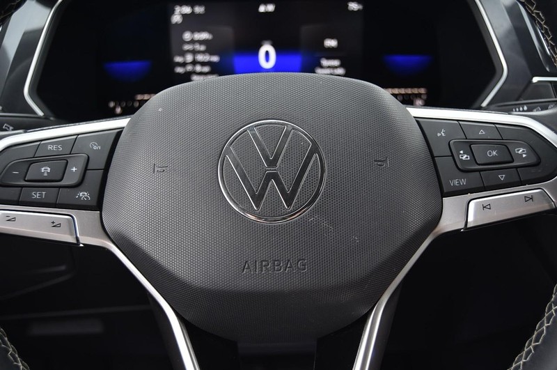 Volkswagen Tiguan Vehicle Image 21