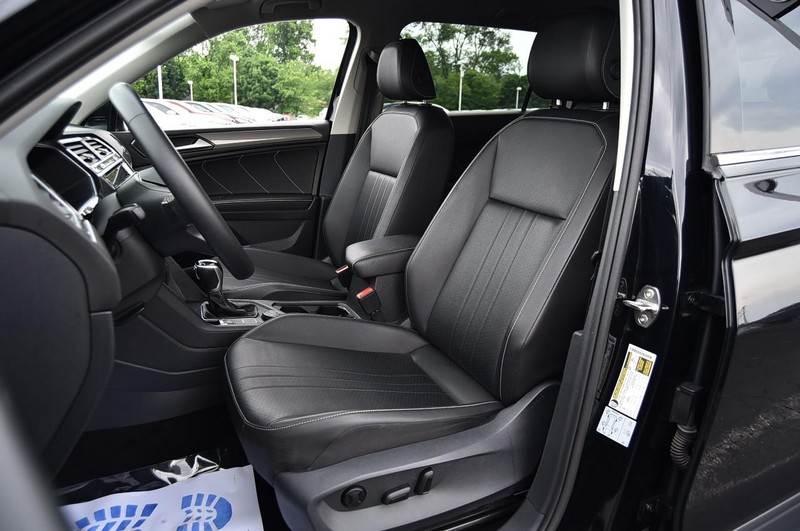 Volkswagen Tiguan Vehicle Image 22