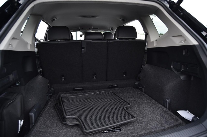Volkswagen Tiguan Vehicle Image 27