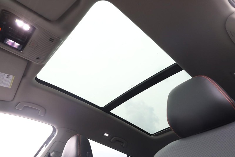 Volkswagen Atlas Vehicle Image 12