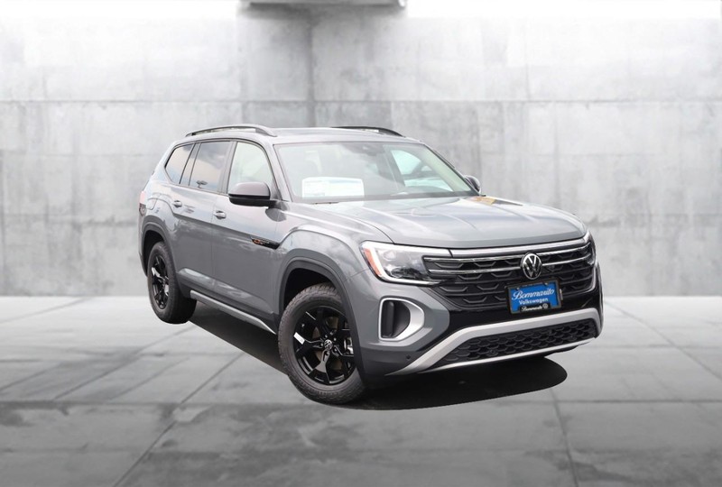 Volkswagen Atlas Vehicle Image 02